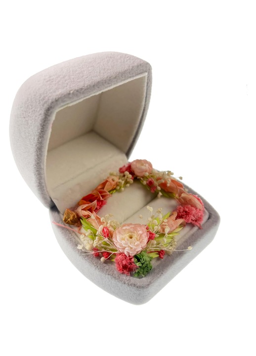 Cutie inel catifea cu flori eterne handmade 6.5x6x5cm