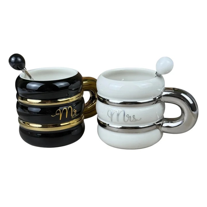 Set 2 Cani Ceramice Mr & Mrs Alb-Negru cu Lingurite Incluse 430 ml