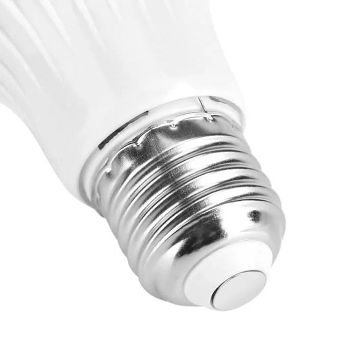 Bec LED E27 5W cu senzor PIR alb 6000-6500K 4-6m 120°
