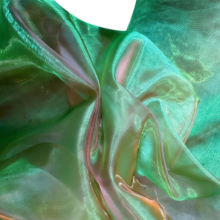Anyag: organza poliészter textil, színváltós, 140x150cm, többszínű