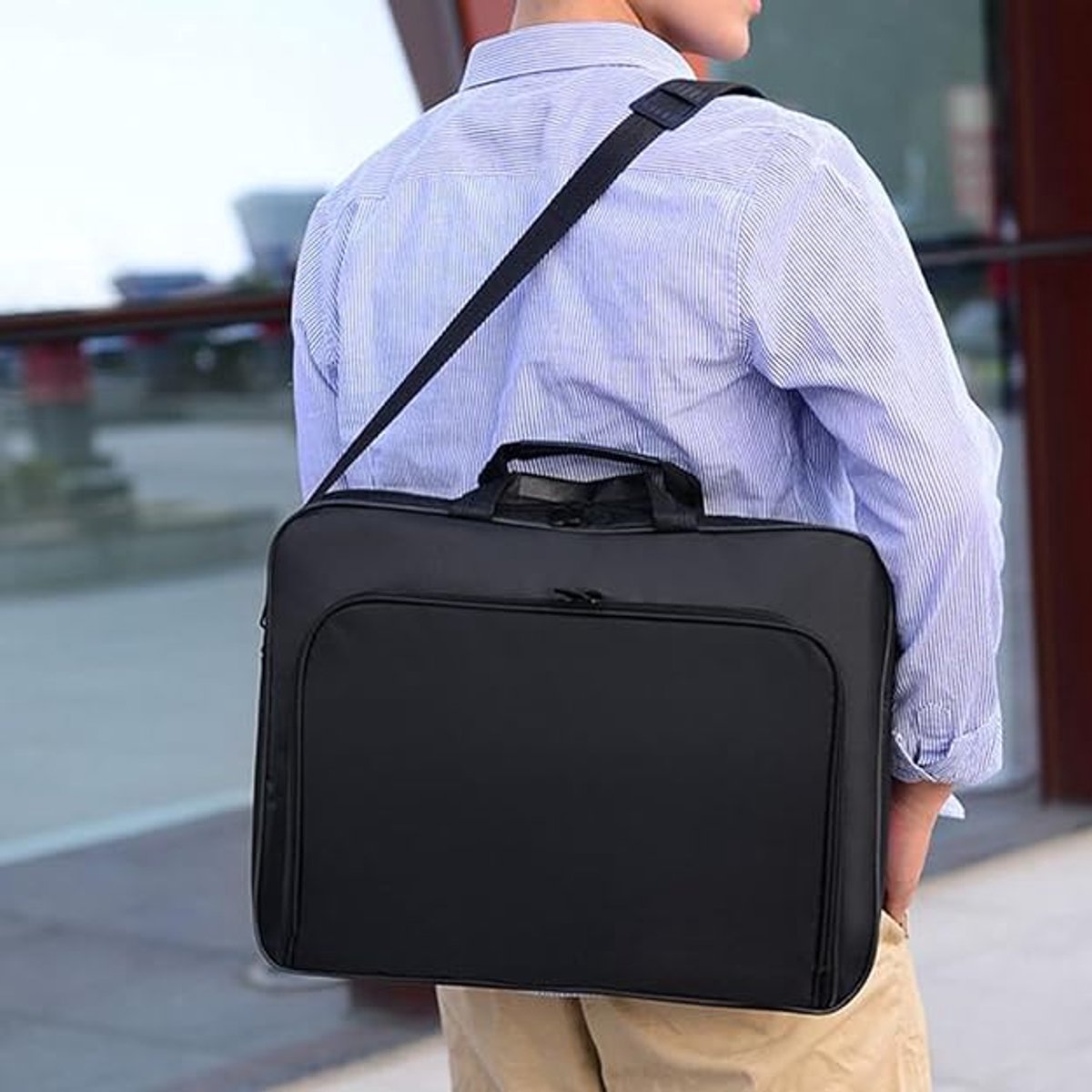 Geanta laptop 17 inch, negru, capacitate mare, rezistenta la apa, 45x34x7cm