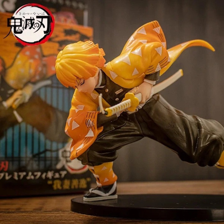 Фигурка модел Agatsuma Zenitsu Demon Slayer 15см бял PVC
