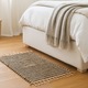 Covoras Din Iuta, GIFTDECOR, Din Fibre Naturale Durabile Si Respirabile, Structura Impletita Cu Textura Rustica In Dungi Si Ciucuri Decorativi, Stil Elegant Boho Perfect Pentru Salon, Dormitor Sau Terasa, Dimensiuni 60x90cm, Bej Cald