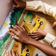Melissa & Doug „Járművek” újrafelhasználható matricás és rajztábla készlet