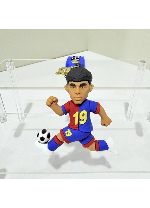 PVC chibi focista figura kulcstartó szett fém lánccal – 2 darab, Többszínű