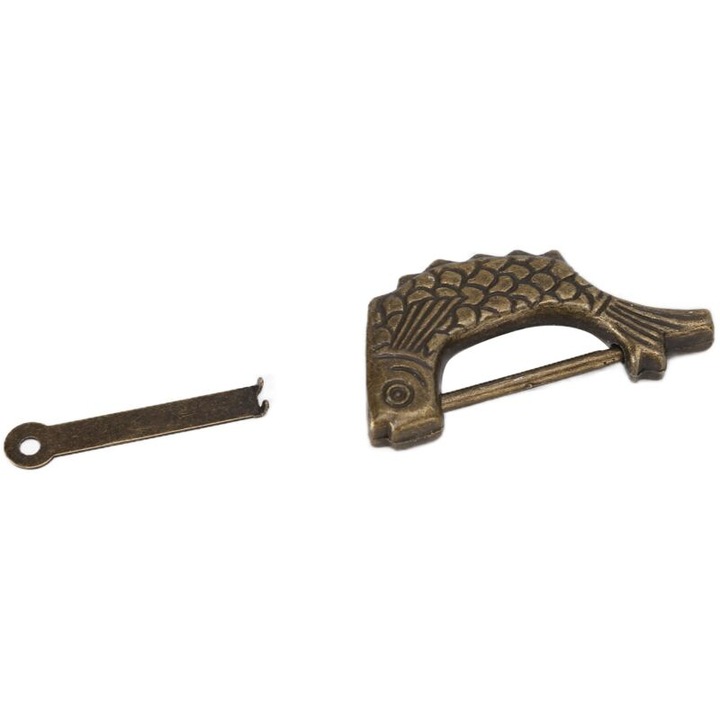 Antik hal alakú sárgaréz lakat, 3.2 cm távolsággal, antikolt felület, sárgaréz, 1 db