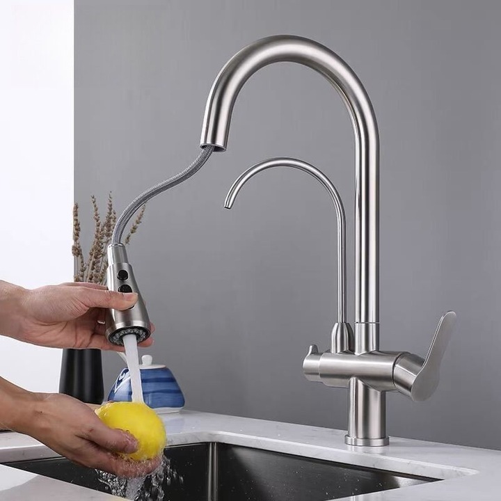 Baterie de bucatarie / robinet 3 cai extensibila, din alama masiva, cartus ceramic, cap extractabil cu furtun 60 cm, rotire 360°, aerator tip fagure, argintiu periat