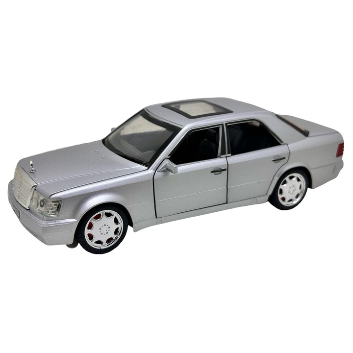 Mercedes Benz E500 AMG W124 ezüst makett 1:28 fém replika fényekkel és hangokkal, működő ajtók, motorháztető, csomagtartó és tetőablak