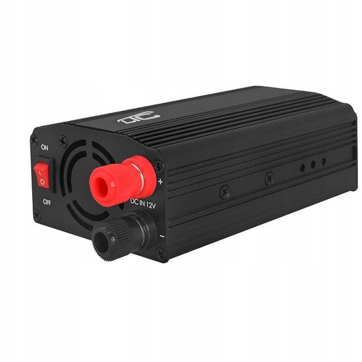 LTC autós inverter 12V-ról 230V-ra 300W, 2 USB 5V 2.4A porttal, 132x77x40mm