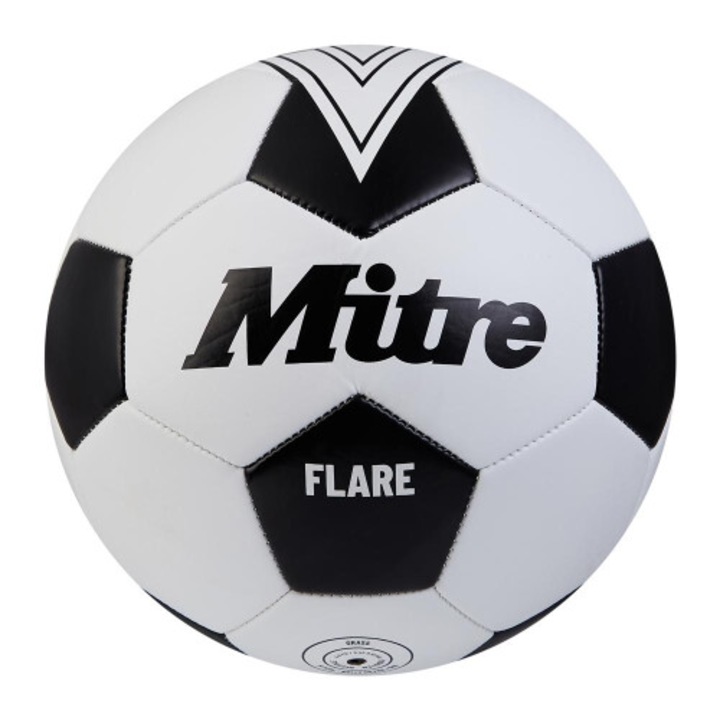 Футболна топка Flare 2024, 47% PVC, 44% синтетичен материал, 9% полиестер, шити панели, подходяща за изкуствена трева и естествен терен, бял/черен, 1 бр.
