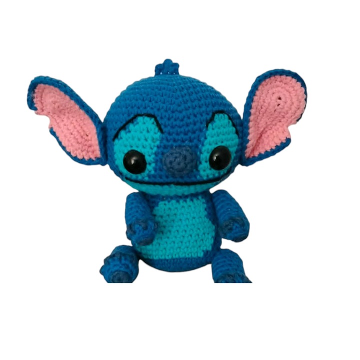Personaj Stitch crosetat manual cu articulatii mobile, 17 cm, jucarie handmade din bumbac, umplutura hipoalergenica