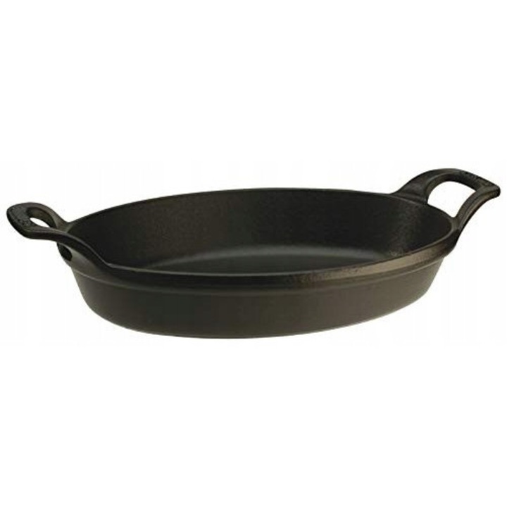 Staub 1003788 ovális sütőedény 44.7 x 28.5 x 7.7 cm, öntöttvas, karcálló matt zománcozott belső, indukciós és sütőkompatibilis, matt fekete, 1 db