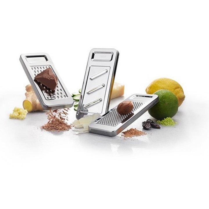 Set 3 mini razatoare pentru legume Gefu RETARO, din otel inoxidabil, cu ochiuri fine, ochiuri grosiere si feliator, lavabil in masina de spalat, argintiu, 3 bucati