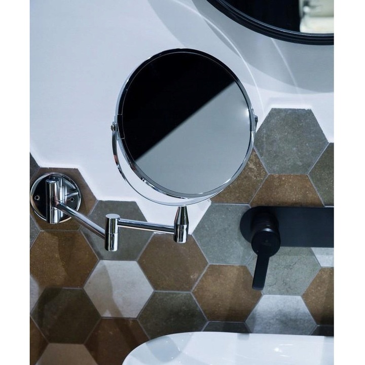 Oglinda cosmetica AWD Interior, cu marire 2x, dubla fata, montare pe perete cu brat reglabil, otel cromat, argintiu lucios, diametru 18 cm, 1 buc.