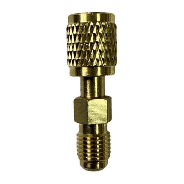 Hűtőközeg adapter/csatlakozó, 1/4" SAE anya - 1/4" apa fordított menet, sárgarézből, recézett markolattal, R32/R454B kompatibilis, arany, 1 db