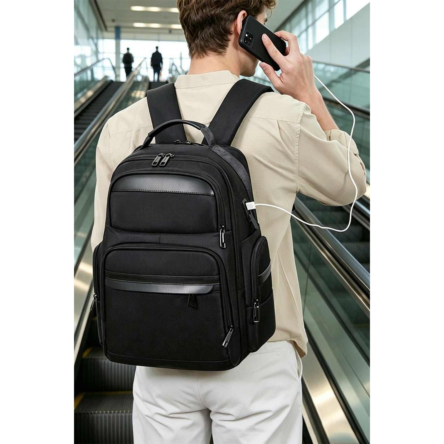 Rucsac business impermeabil 1680D, compatibil laptop 15,6", cu USB-A si Type-C. Se deschide la 180°, are multiple compartimente si este acceptat ca bagaj de cabina. Ideal pentru naveta, calatorii si birou. Design unisex negru, practic si rezistent