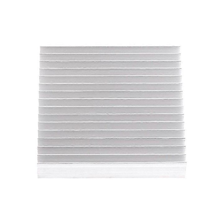 Hűtőborda / radiátor 100x100x18 mm, alumíniumból, magas hővezető képességű, ezüst, 1 db