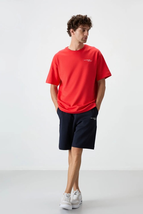 Set TommyLife, Tricou Supradimensionat cu Maneca Scurta si Pantaloni Scurti, Rosu, Bumbac si Poliester