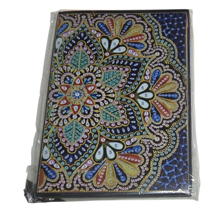 Joc creativ cu diamante-agenda. Cu jocul creativ cu diamante, fiecare pietricica adauga culoare, rabdare si magie amintirilor tale scrise