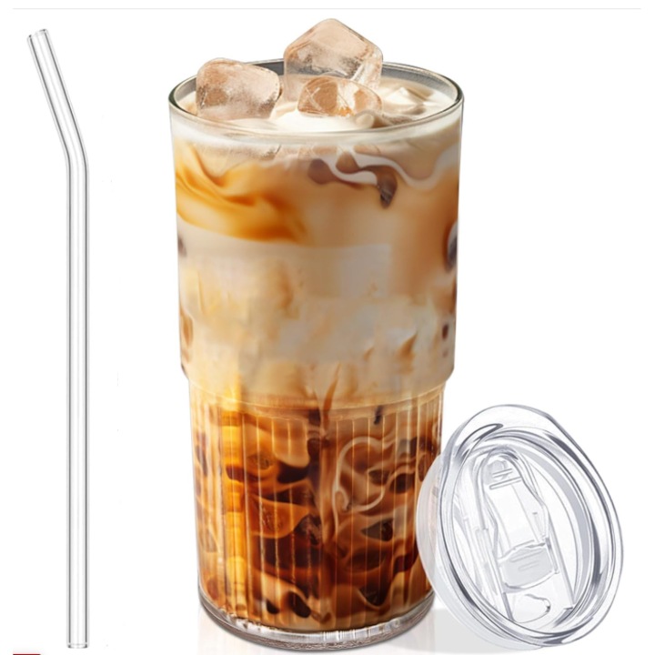 Üvegpohár 600ml fedéllel és szívószállal, tartós, átlátszó