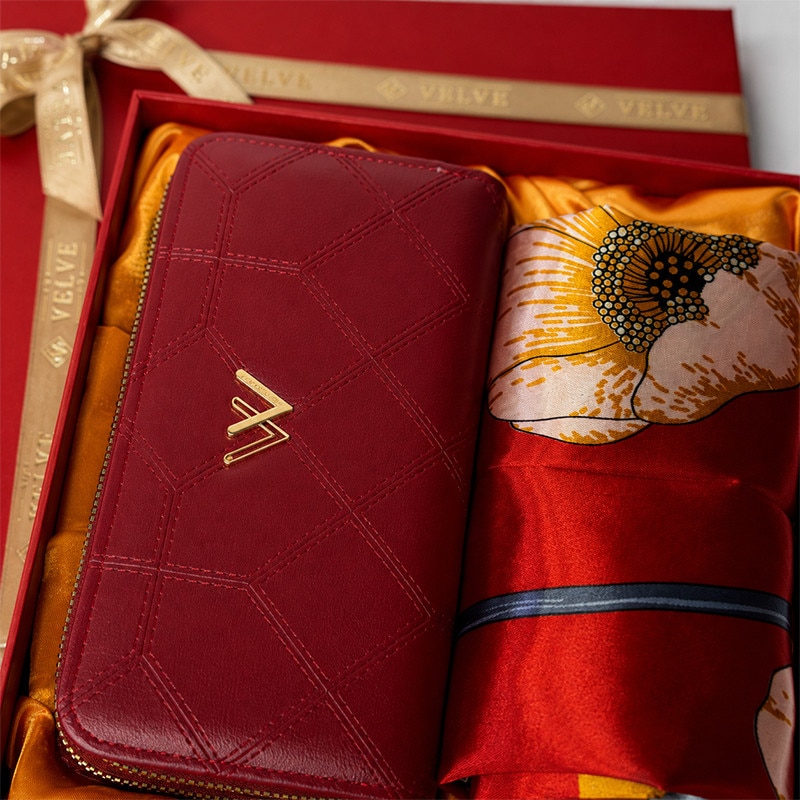 【美品】エミール・ガレ★red and gold with prunes Set premium dama Passion Edition, cu portofel grena din piele eco