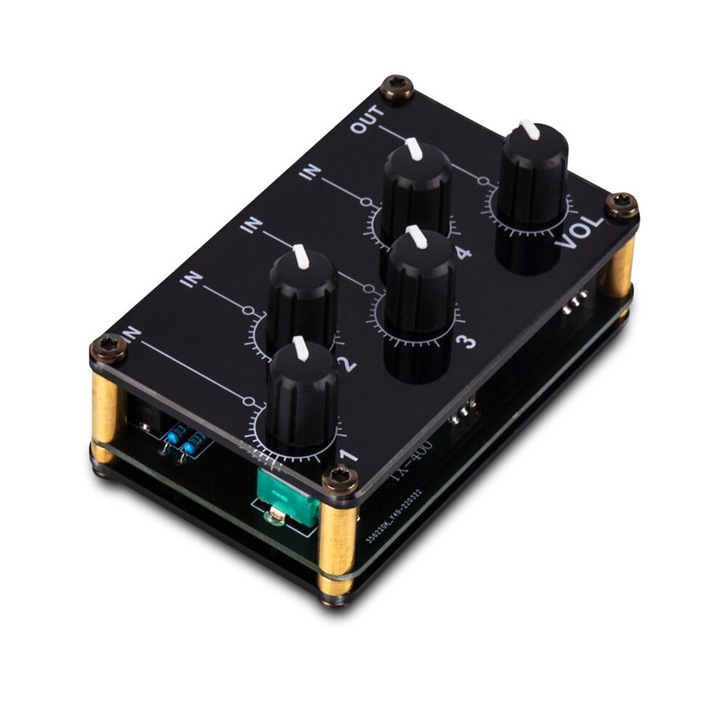 Sztereó audio keverő 4 bemenet 1 kimenet fekete 8.35x5.4x2.1cm