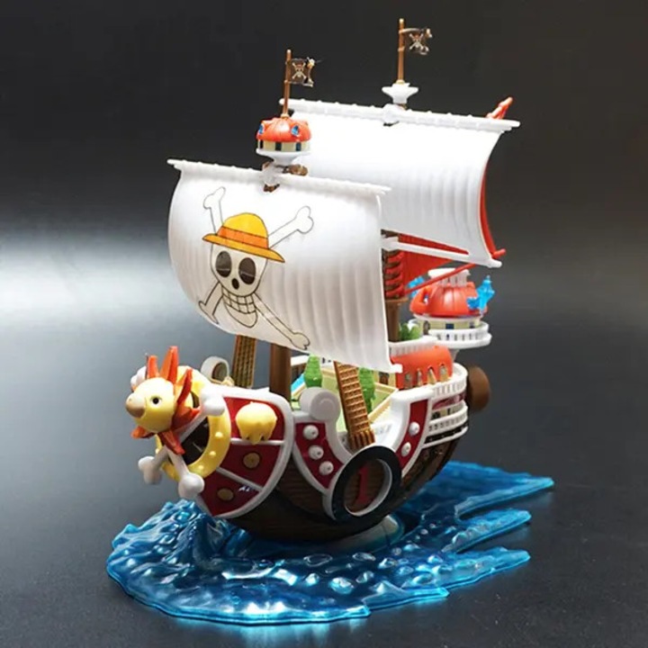 Модел кораб пират/сглобяема играчка One Piece Thousand Sunny, сглобен от пластмаса, за деца над 7 години, 31x19x7 см, многоцветен, 1 комплект