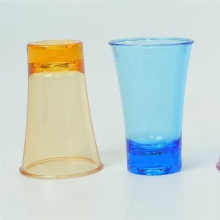 24 darabos szett, shot poharak/polisztirol poharak, 30 ml űrtartalom, ombre design, többszínű