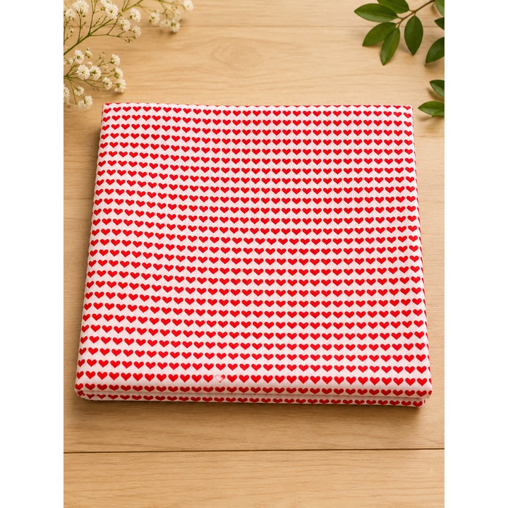 Material textil poplin 100% bumbac, inimioare rosii pe fond alb, latime 140 cm
