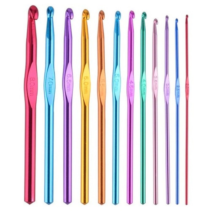 12 darab professzionális horgolótű készlet, 2-8 mm méretek, ergonomikus fogantyú, tok mellékelve