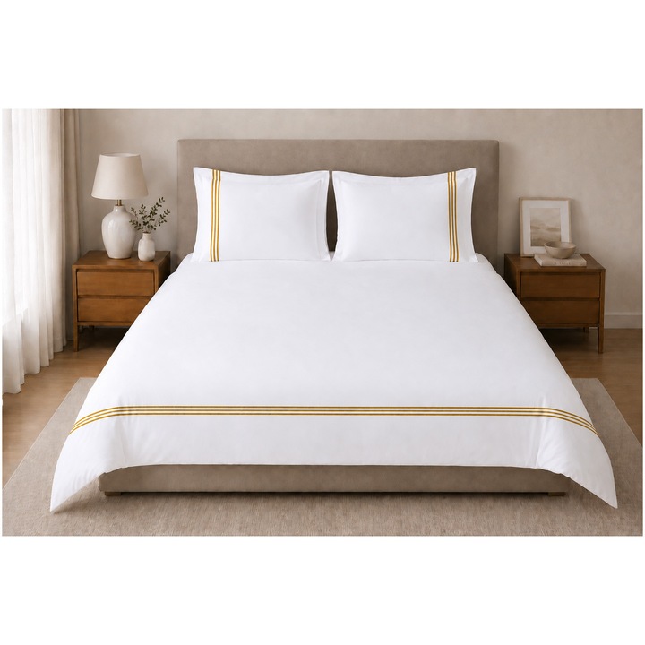 Hotel Supplier Prestige ágyneműhuzat, 2 személyes, 220x200/260x300/50x70 cm, 300 TC szatén pamut, hímzett, 4 db, Fehér, Arany csíkokkal