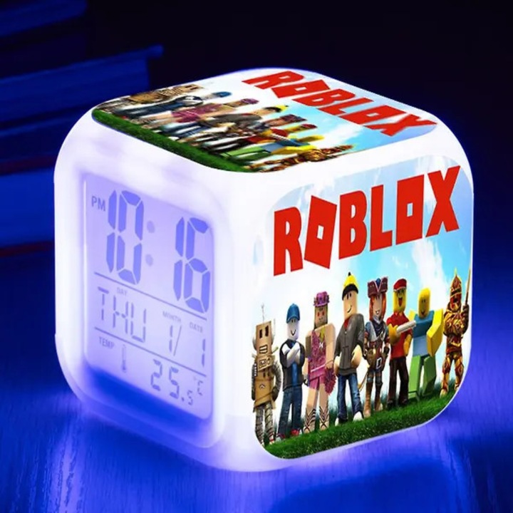 Дигитален будилник с многоцветна нощна светлина 7 цвята 8x8x8cm