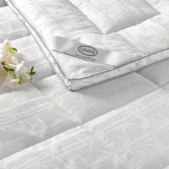 Pilota Linens, modell 32987, dupla ágyra, 215 x 235cm, bambusz és mikroszálas töltet