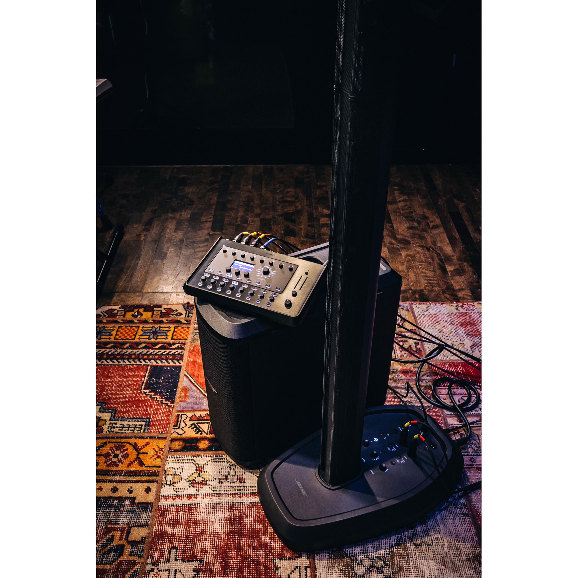 Sistem audio Bose L1 Pro32 Portable Line Array System, Bluetooth, mixer integrat, negru