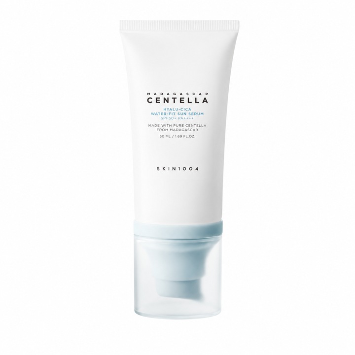 SKIN1004 Madagascar Centella Hyalu-Cica Water-Fit Sun Serum SPF50+ PA++++ Koreai Fényvédő Krém, SPF50 Arcfényvédelem, Hialuronsavval, Érzékeny Bőrre, 50 ml