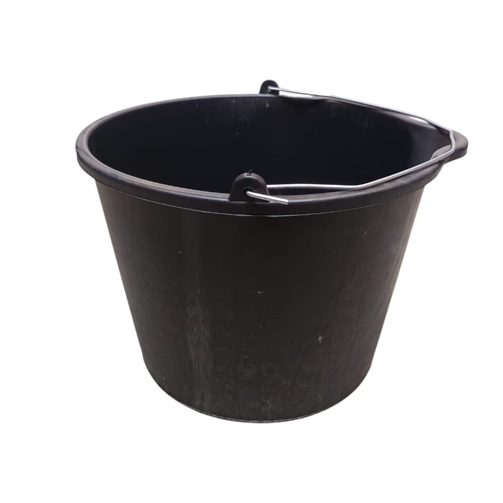 Galeata din cauciuc neagra cu maner metalic si cioc, 20 litri, 30x34 cm