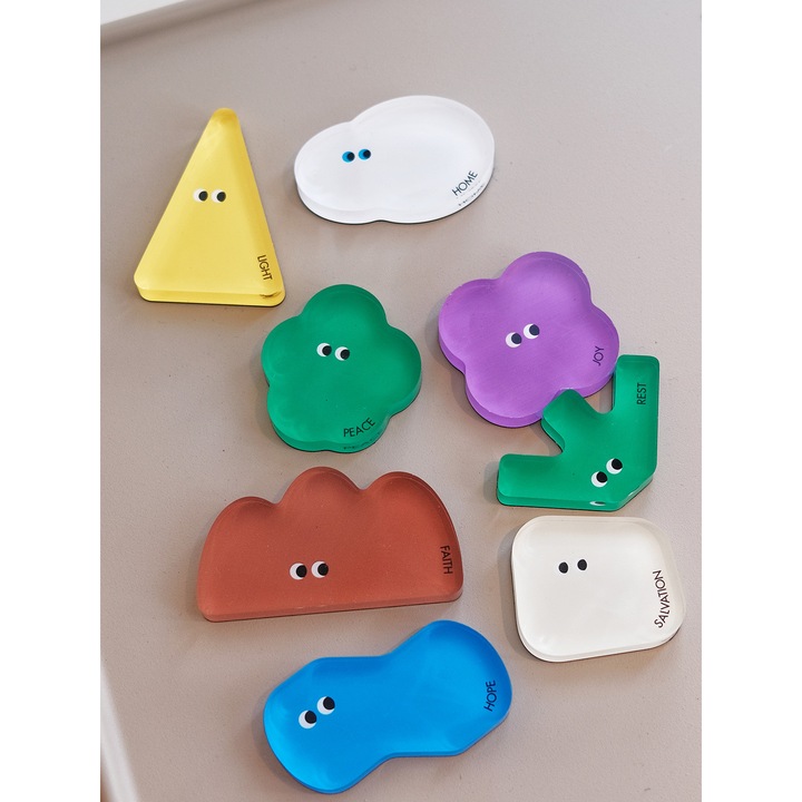 Magnet decorativ HERUSI acrilic gros colorat 10x10cm