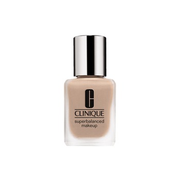 Fond de ten Clinique Superbalanced 05 Vanilla, 30ml Fond de ten Clinique Superbalanced 05 Vanilla, 30ml