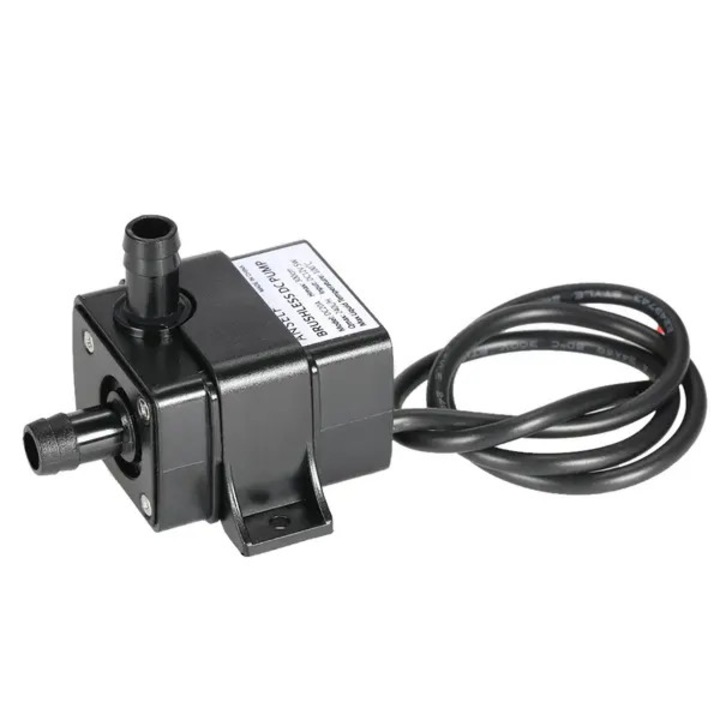 12V 240L/H 3M 5W merülő vízpumpa, fekete, 5.5x3.5x1.6cm