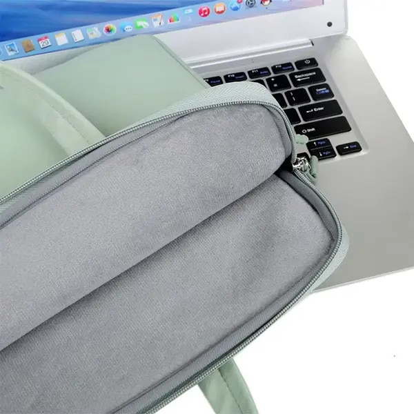 Geanta pentru laptop din material sintetic, captuseala fleece, impermeabila, cu maner si fermoar, verde menta, pentru 13-13,3 inch