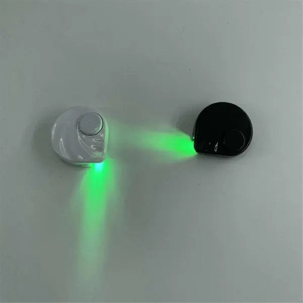 Aspirator portabil cu LED pentru praf si par de animale, alb, 5V, 500mA