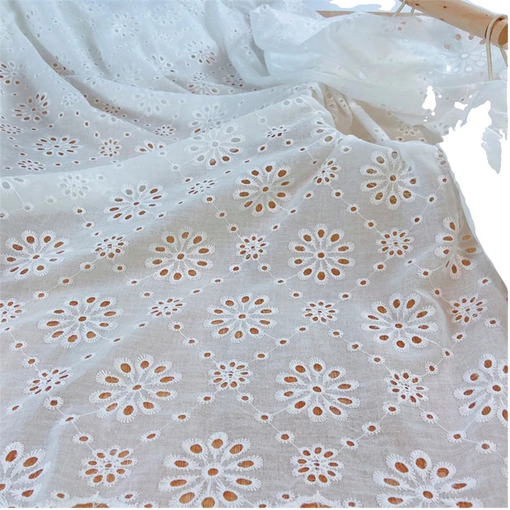Dahlia hímzett textil anyag, pamut, 45x130cm, légáteresztő