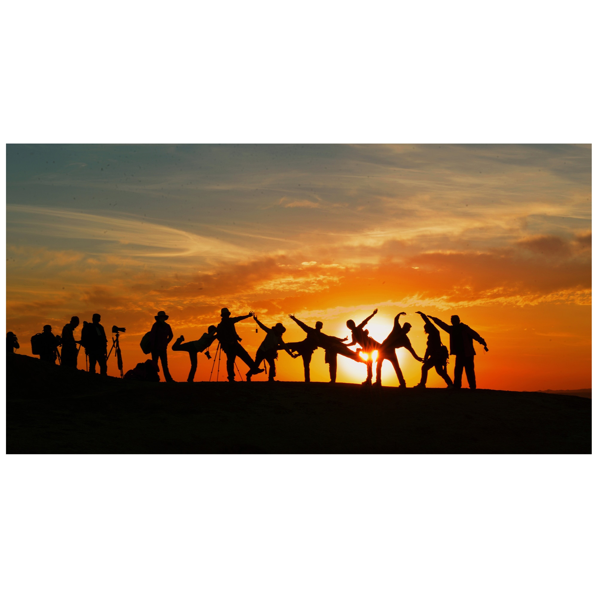 Tablou Canvas Artantida - People at Sunset 60x40 cm