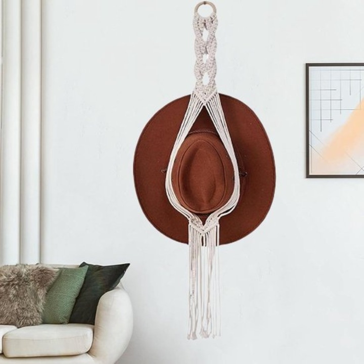Kézzel készített makramé kalaptartó, natúr fa, 85cm, bézs