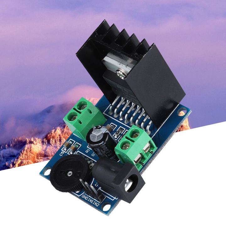 Kétcsatornás audio erősítő modul 15W, 4.8x3.5x3cm, fekete