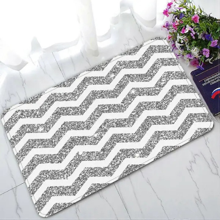 Ezüstfehér chevron mintás bejárati szőnyeg 45x75cm