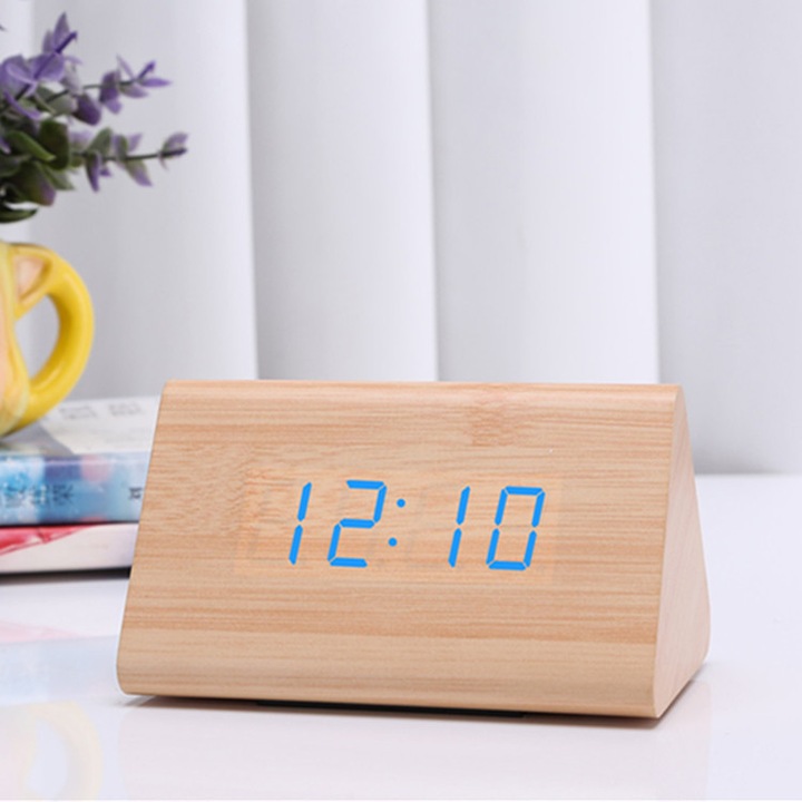 Ceas decorativ LED din lemn, electronic, luminos, 15x7x4cm