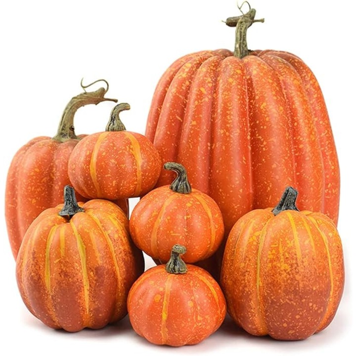7 db többszínű műhab tök készlet Halloween dekorációhoz, különböző méretekben