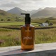 Tusfürdő, Scottish Fine Soaps, Santal & Patchouli, szantálfa és pacsuli illattal, panthenollal, guarana és kávé kivonattal, minden bőrtípusra, 300 ml