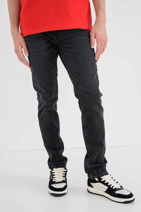 Mustang, Vegas slim fit farmernadrág, Koptatott fekete